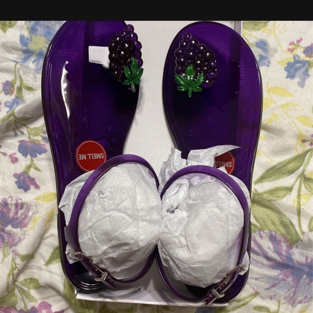 Katy perry sandals.